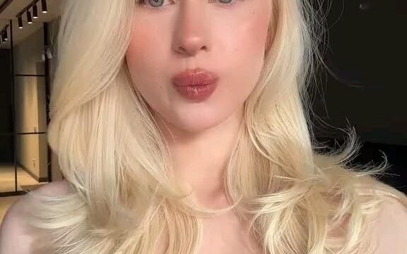 Twitter: rayu janda cantik bohay tetangga kos ajak wiwik sedang trending  <->  ==2026**